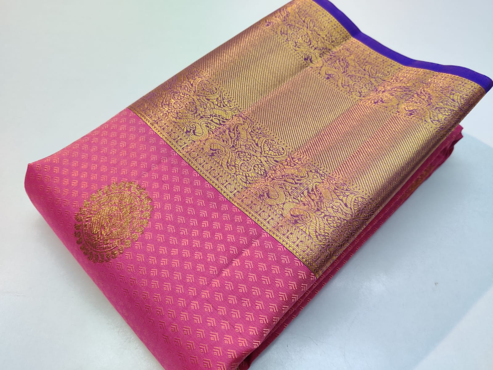 Bridal Kanchipuram Embossed Pattern Silk Saree - Image 4