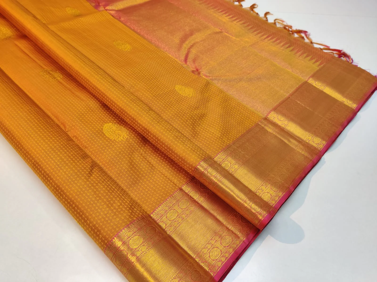 Bridal Kanchipuram Embossed Pattern Silk Saree - Image 4