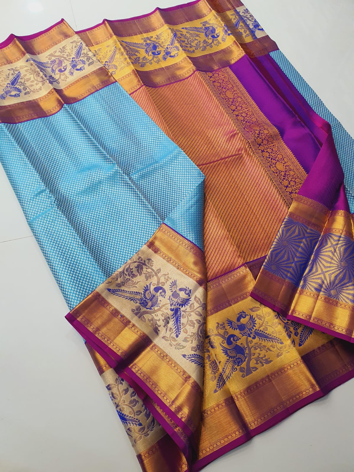 Bridal Kanchipuram Silk Saree with Designer Border - Image 3