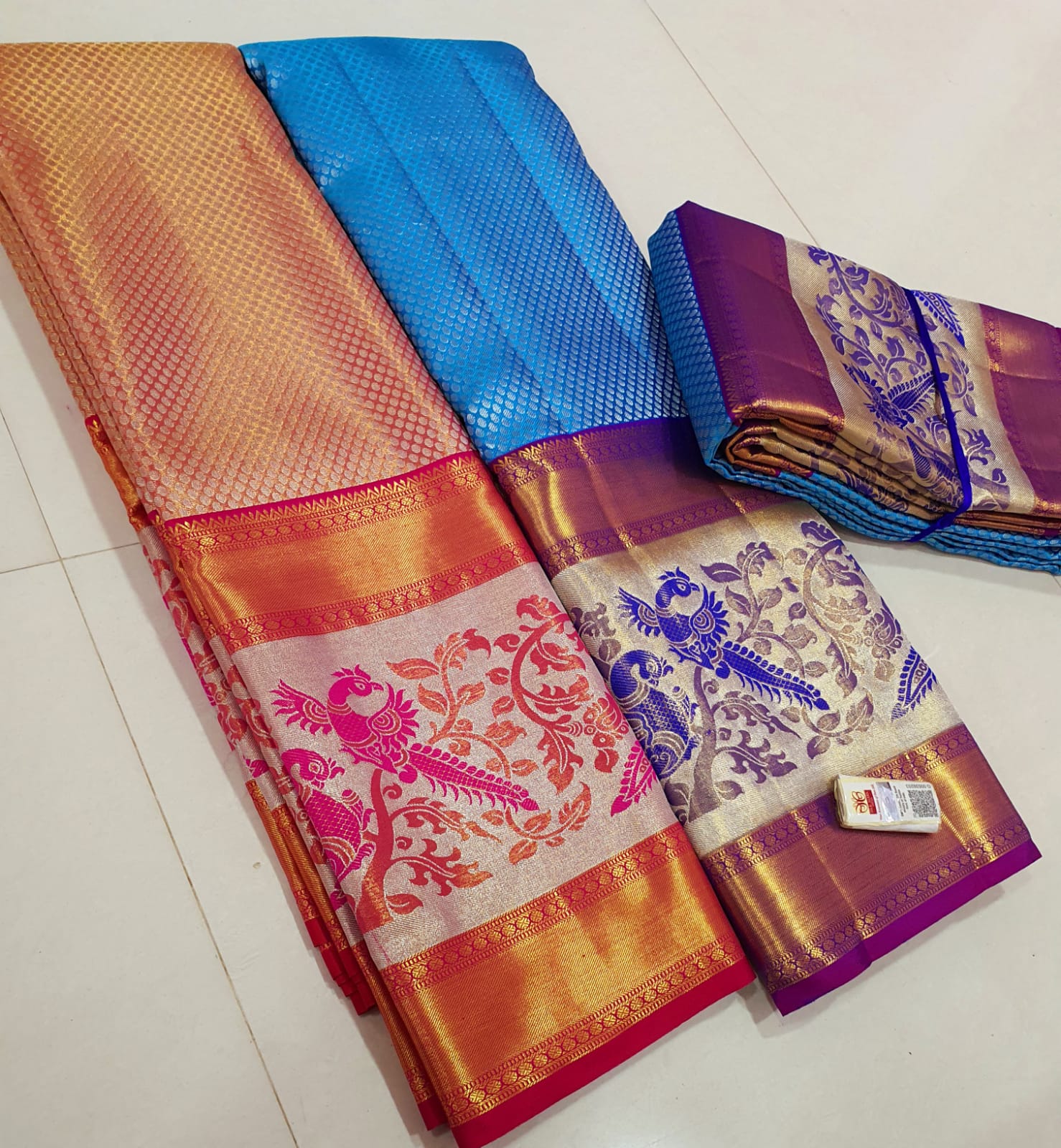 Bridal Kanchipuram Silk Saree with Designer Border - Image 4