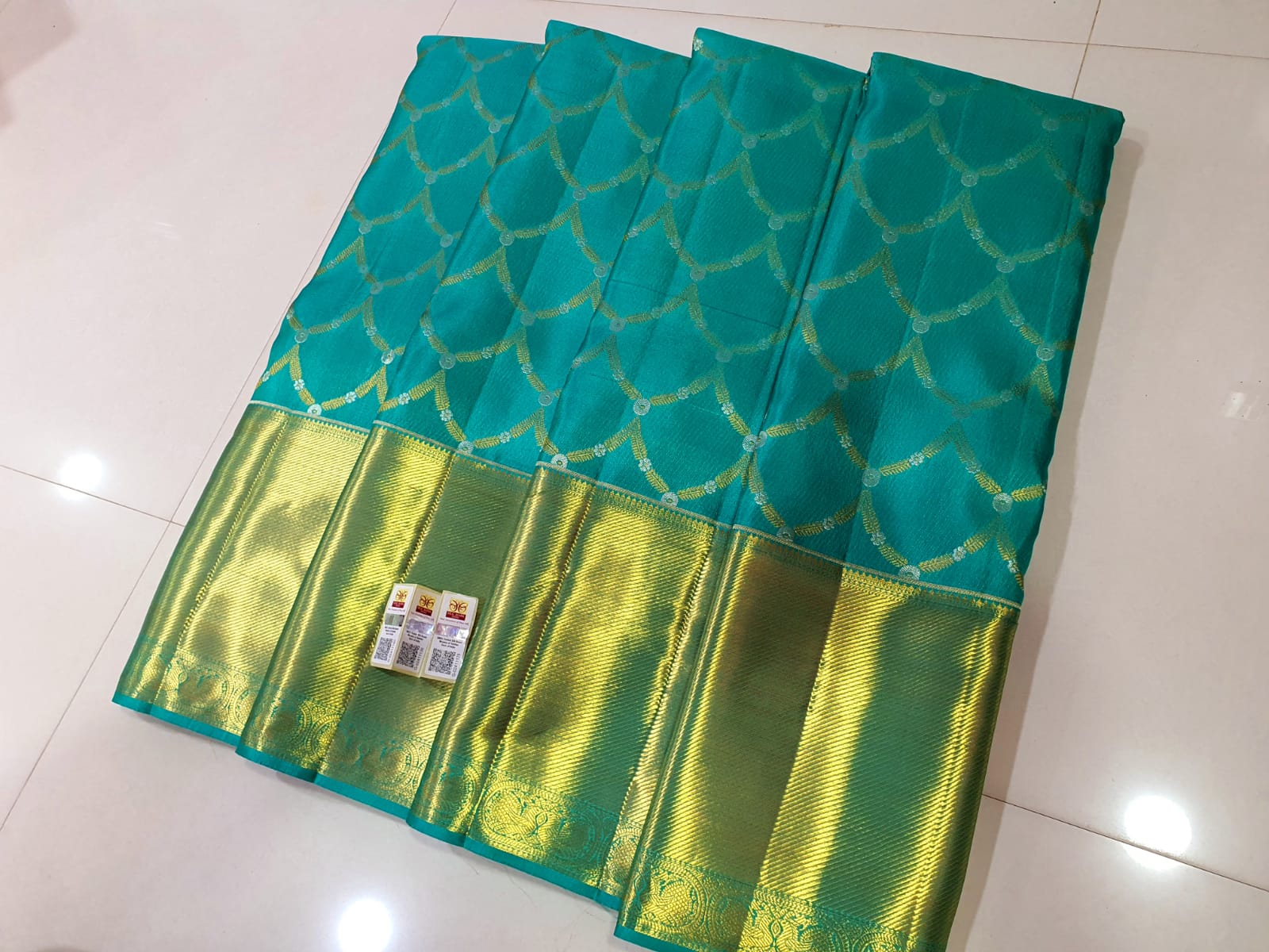 Exclusive Celebrity Blue Kanchipuram Silk Saree - Image 3