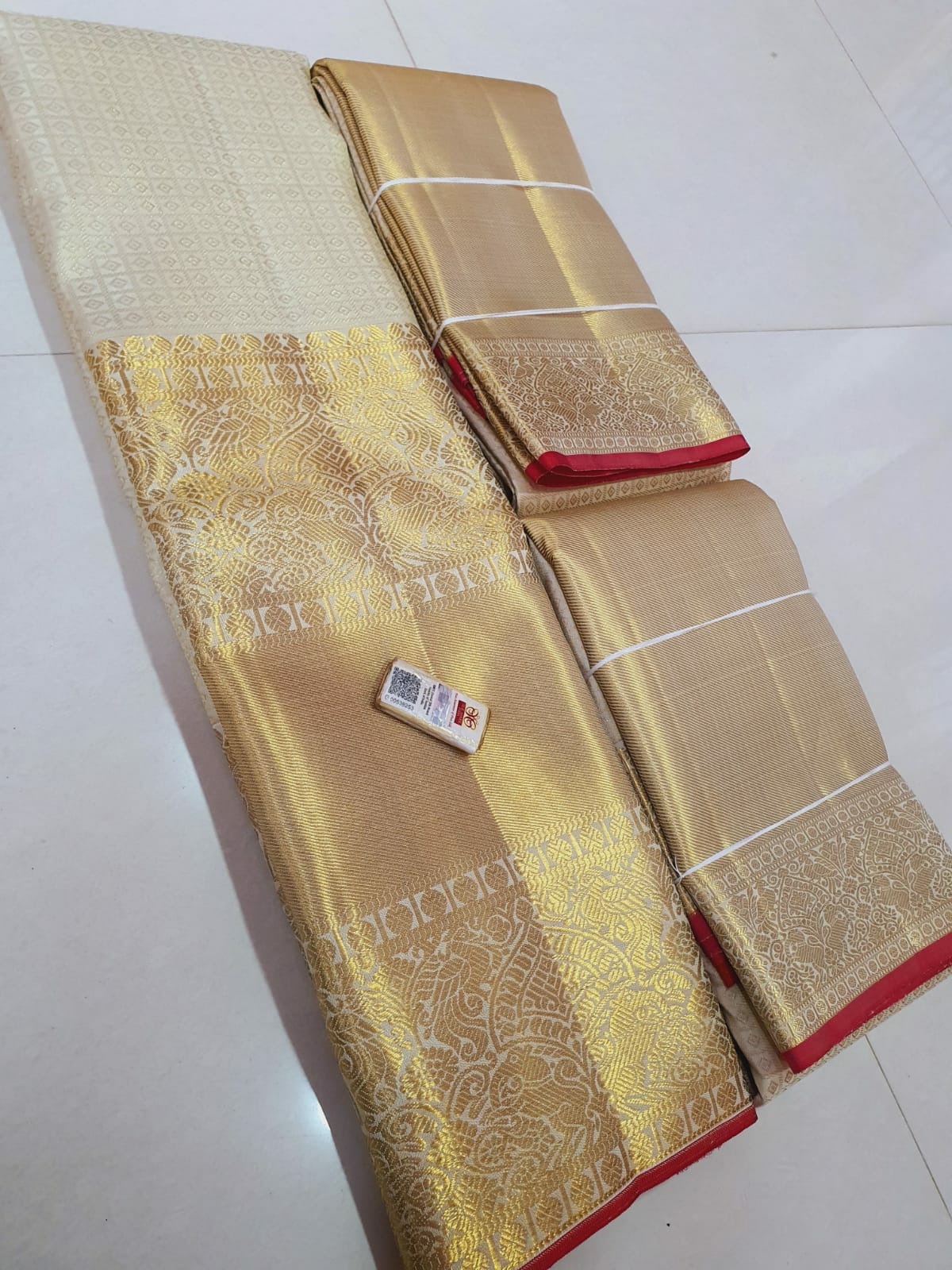 Celebrity Style - Keerthy Suresh Inspired Half White Pure Handloom Kanchipuram Silk Saree - Image 11
