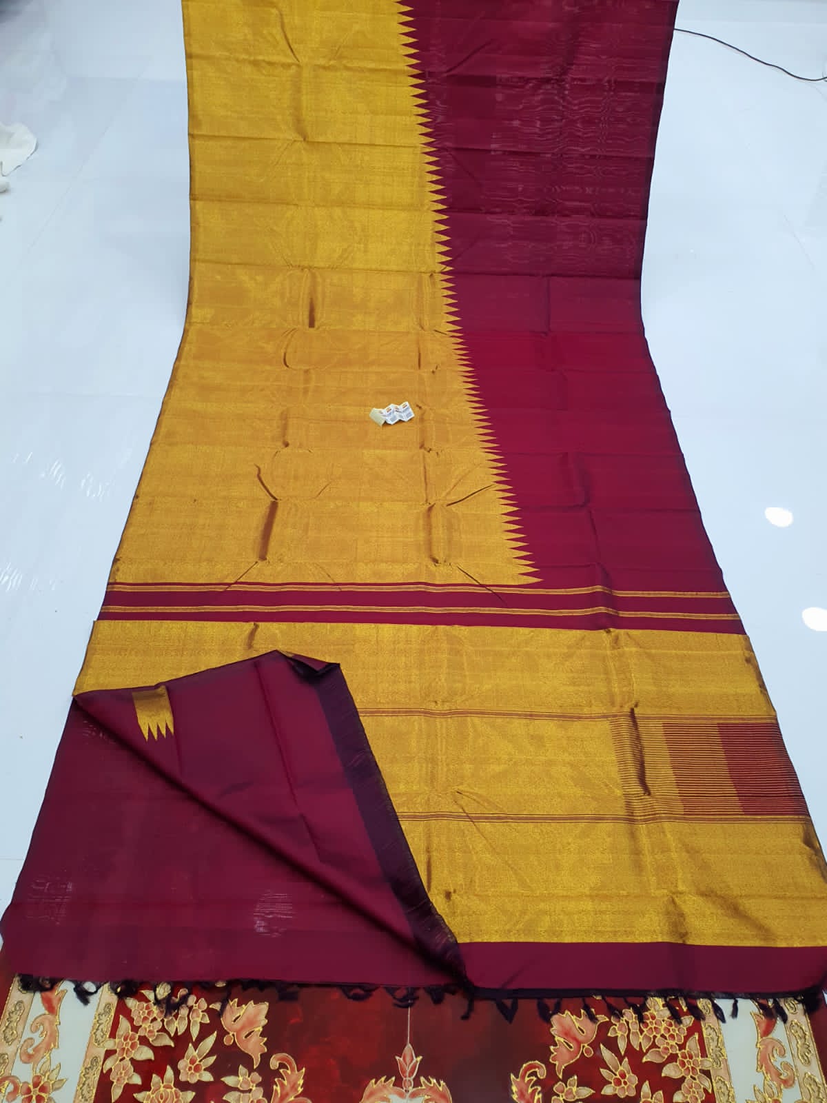 Maroon Raising Temple Border Kanchipuram Silk Saree - Image 5